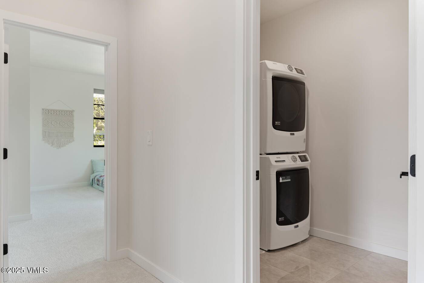 Eagle, Colorado 81631, United States, 5 Bedrooms Bedrooms, ,4 BathroomsBathrooms,Residential,Active,147081