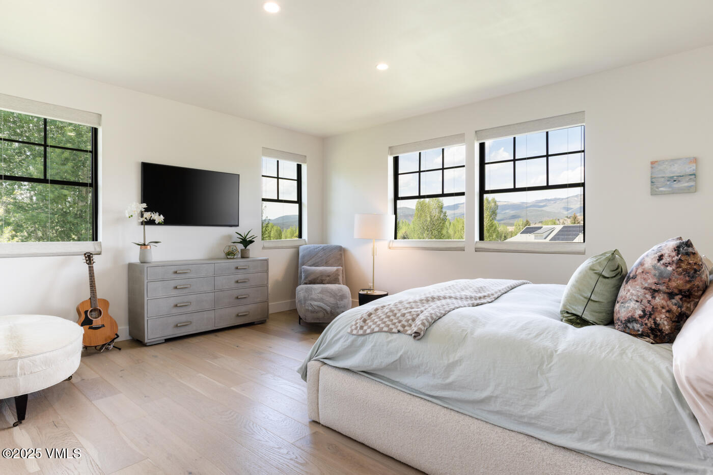 Eagle, Colorado 81631, United States, 5 Bedrooms Bedrooms, ,4 BathroomsBathrooms,Residential,Active,147081