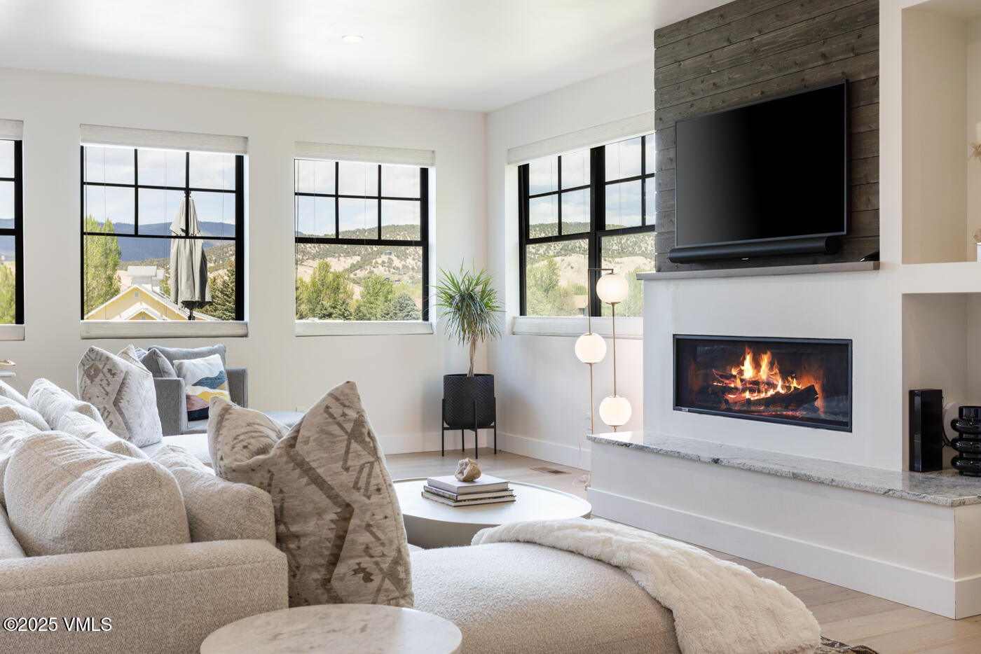 Eagle, Colorado 81631, United States, 5 Bedrooms Bedrooms, ,4 BathroomsBathrooms,Residential,Active,147081