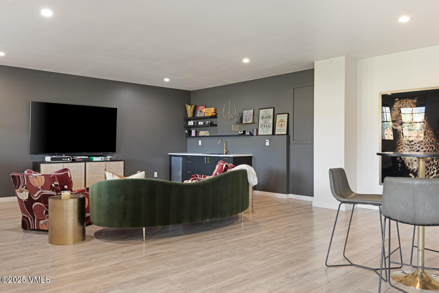 Eagle, Colorado 81631, United States, 5 Bedrooms Bedrooms, ,4 BathroomsBathrooms,Residential,Active,147081