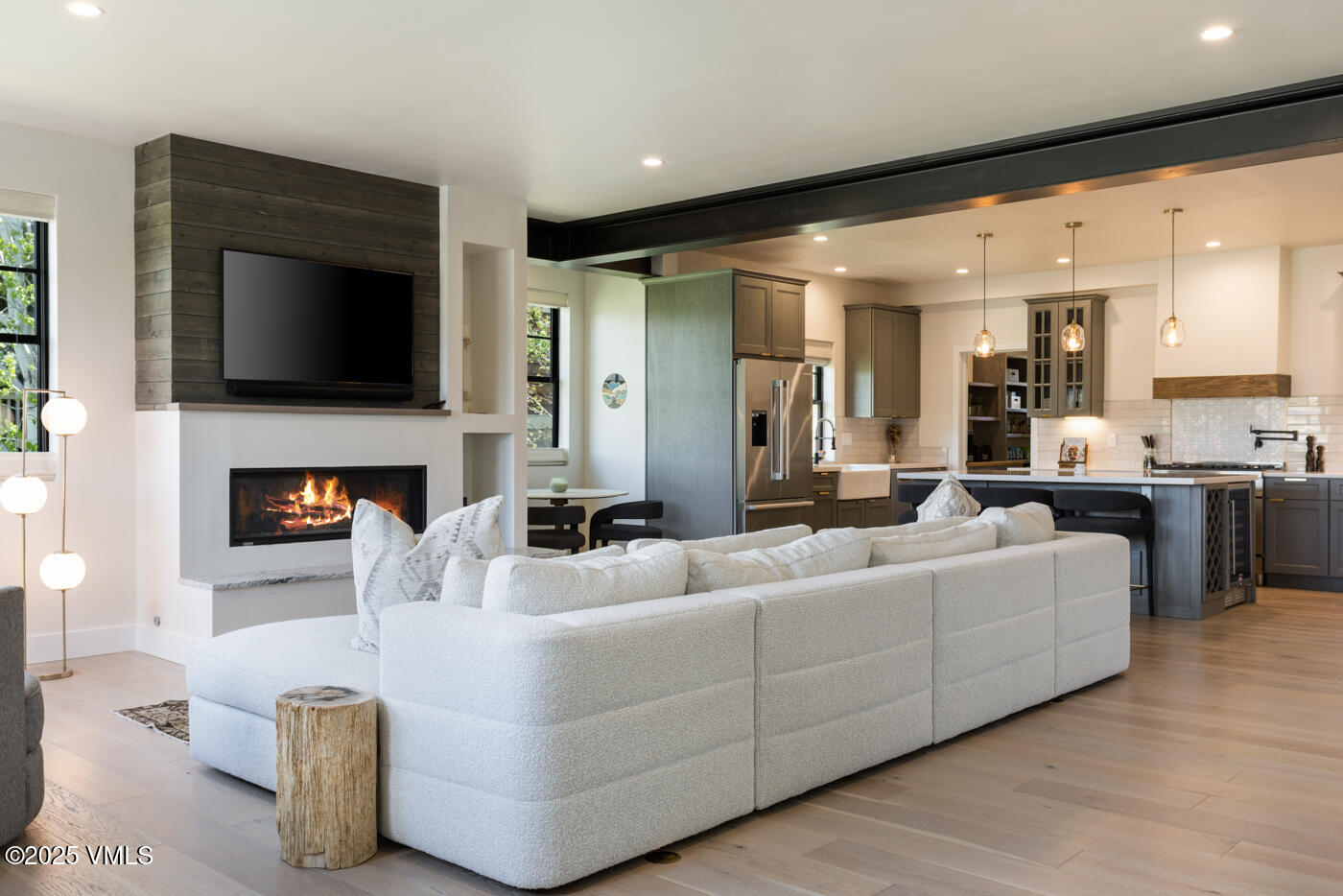 Eagle, Colorado 81631, United States, 5 Bedrooms Bedrooms, ,4 BathroomsBathrooms,Residential,Active,147081