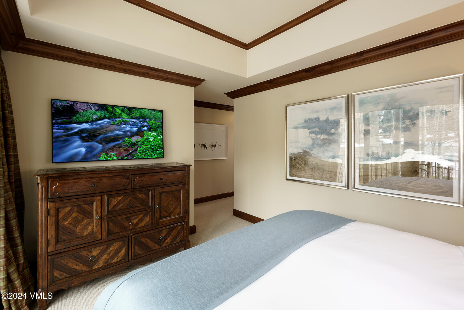 Vail, Colorado 81657, United States, 2 Bedrooms Bedrooms, ,3 BathroomsBathrooms,Residential,Pending,25058