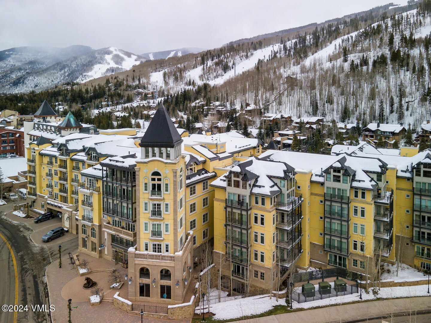 Vail, Colorado 81657, United States, 2 Bedrooms Bedrooms, ,3 BathroomsBathrooms,Residential,Pending,25058