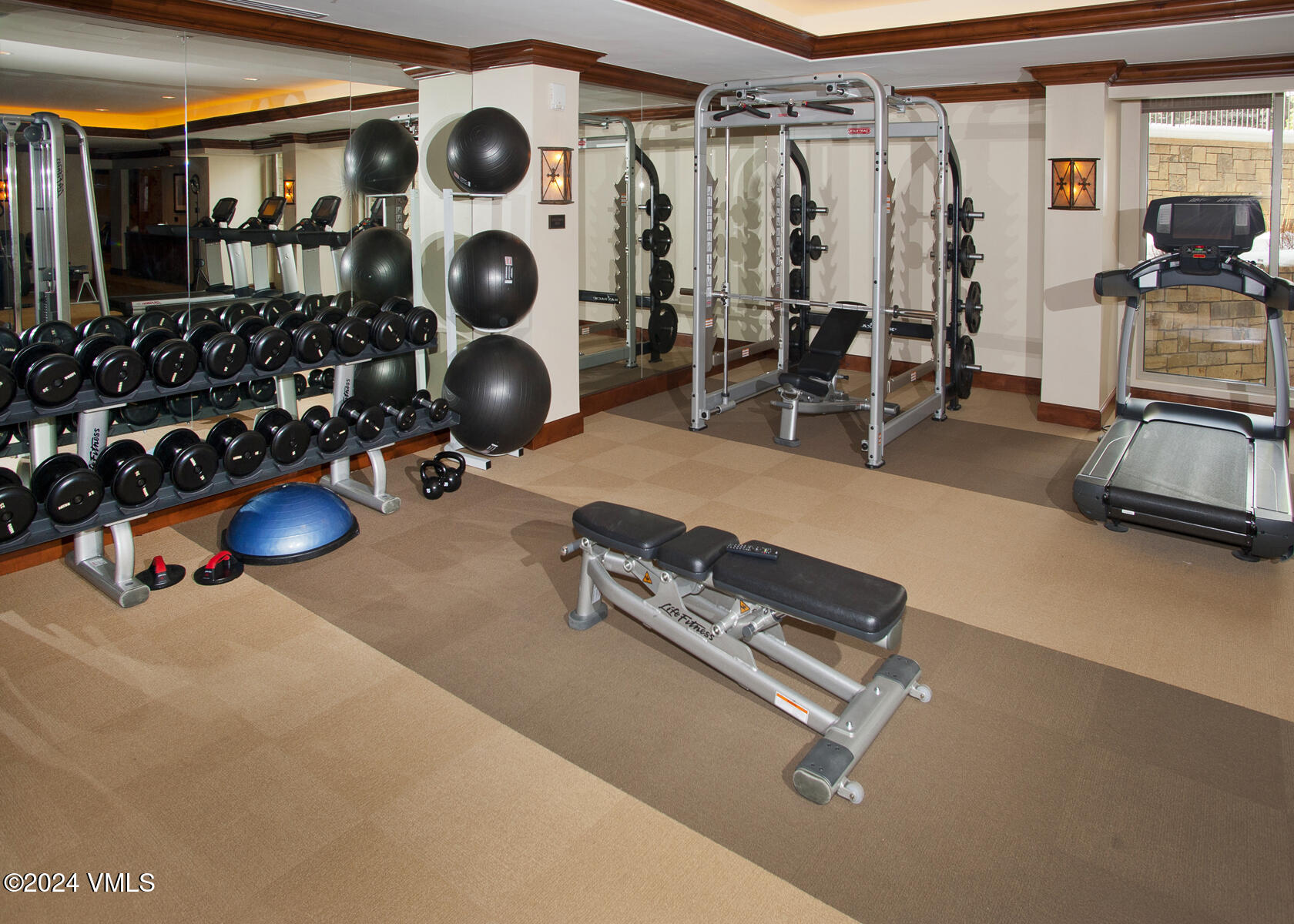 Vail, Colorado 81657, United States, 2 Bedrooms Bedrooms, ,3 BathroomsBathrooms,Residential,Pending,25058