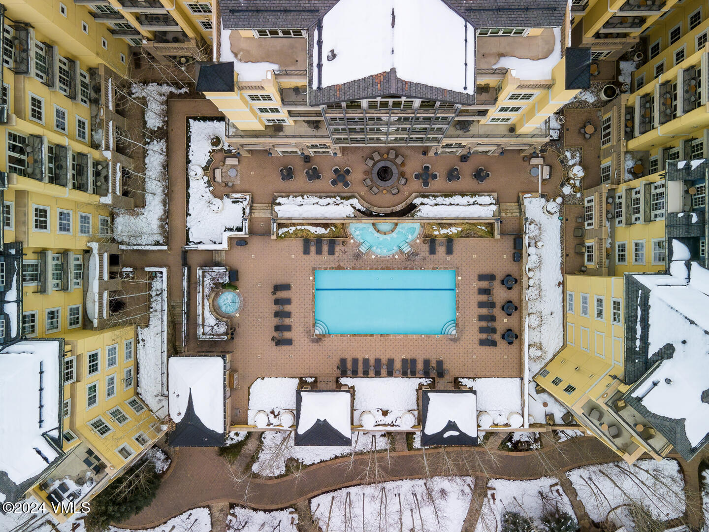 Vail, Colorado 81657, United States, 2 Bedrooms Bedrooms, ,3 BathroomsBathrooms,Residential,Pending,25058