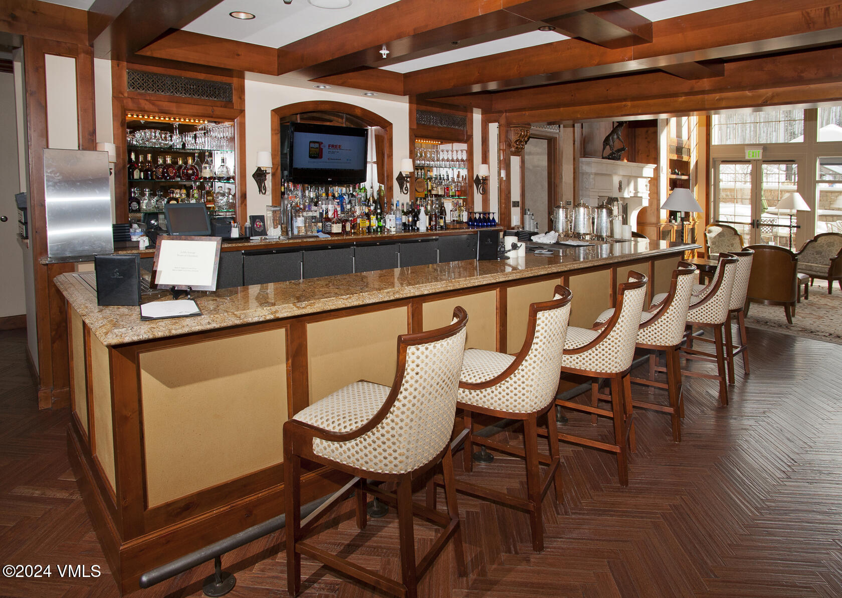 Vail, Colorado 81657, United States, 2 Bedrooms Bedrooms, ,3 BathroomsBathrooms,Residential,Pending,25058