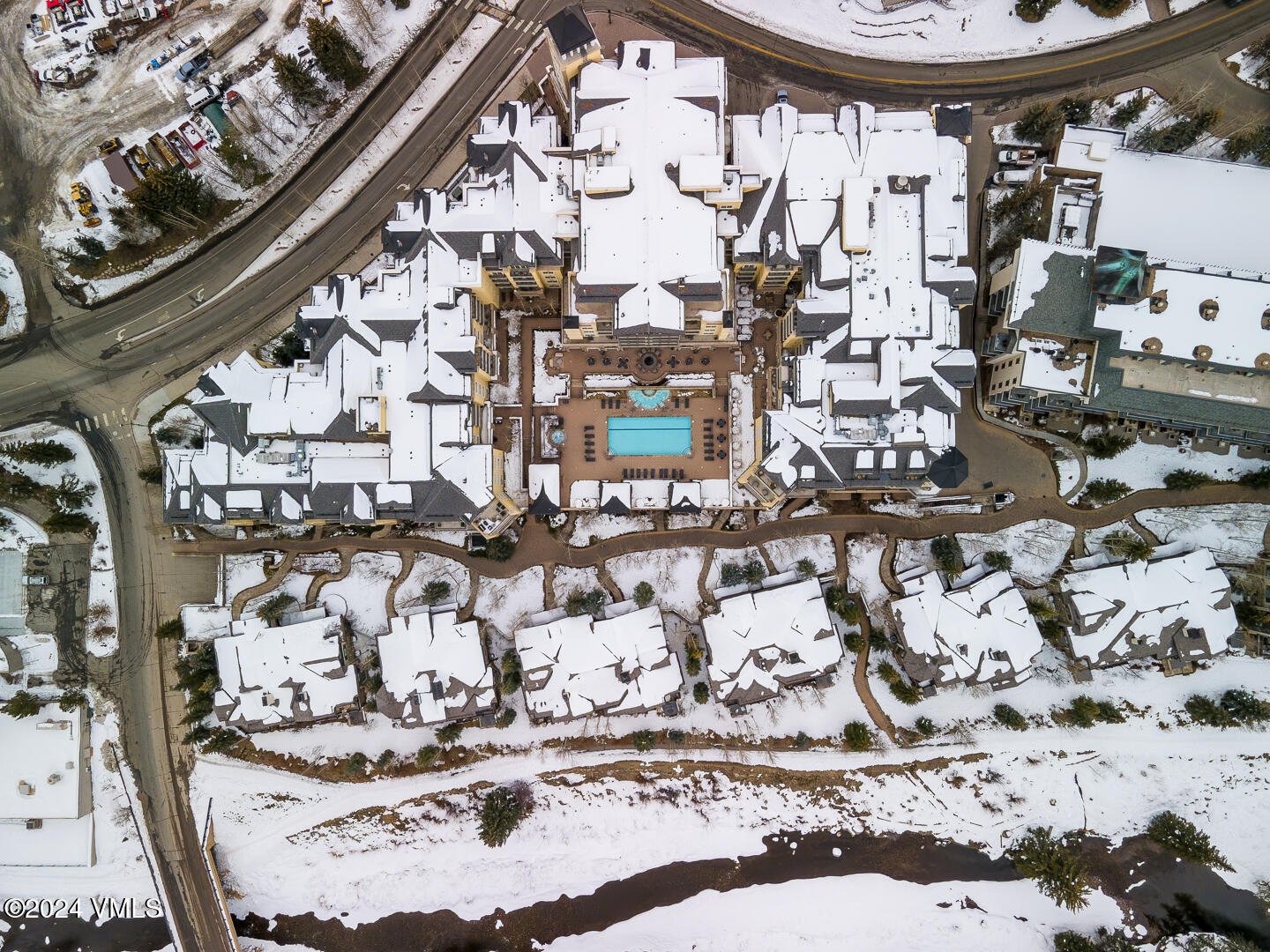 Vail, Colorado 81657, United States, 2 Bedrooms Bedrooms, ,3 BathroomsBathrooms,Residential,Pending,25058