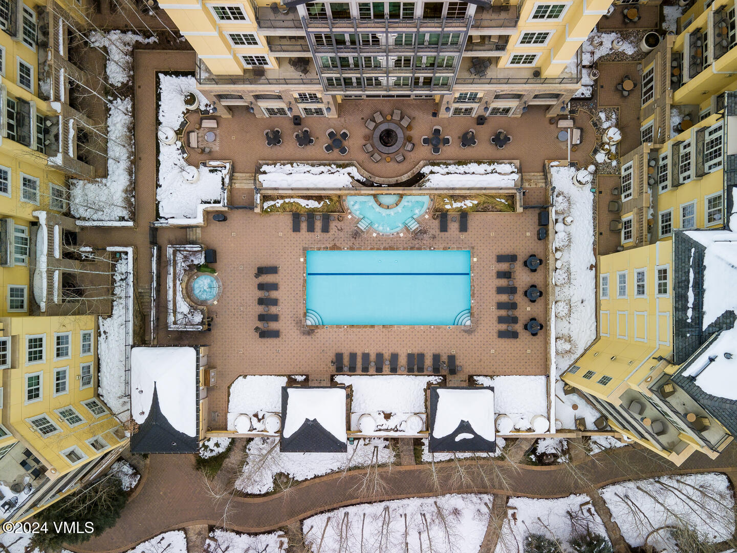 Vail, Colorado 81657, United States, 2 Bedrooms Bedrooms, ,3 BathroomsBathrooms,Residential,Pending,25058