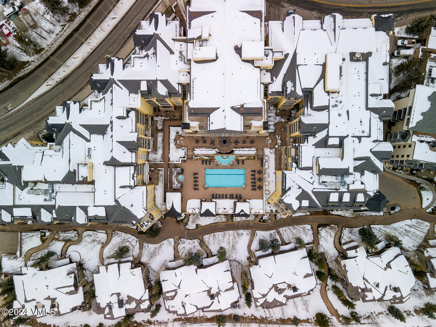 Vail, Colorado 81657, United States, 2 Bedrooms Bedrooms, ,3 BathroomsBathrooms,Residential,Pending,25058