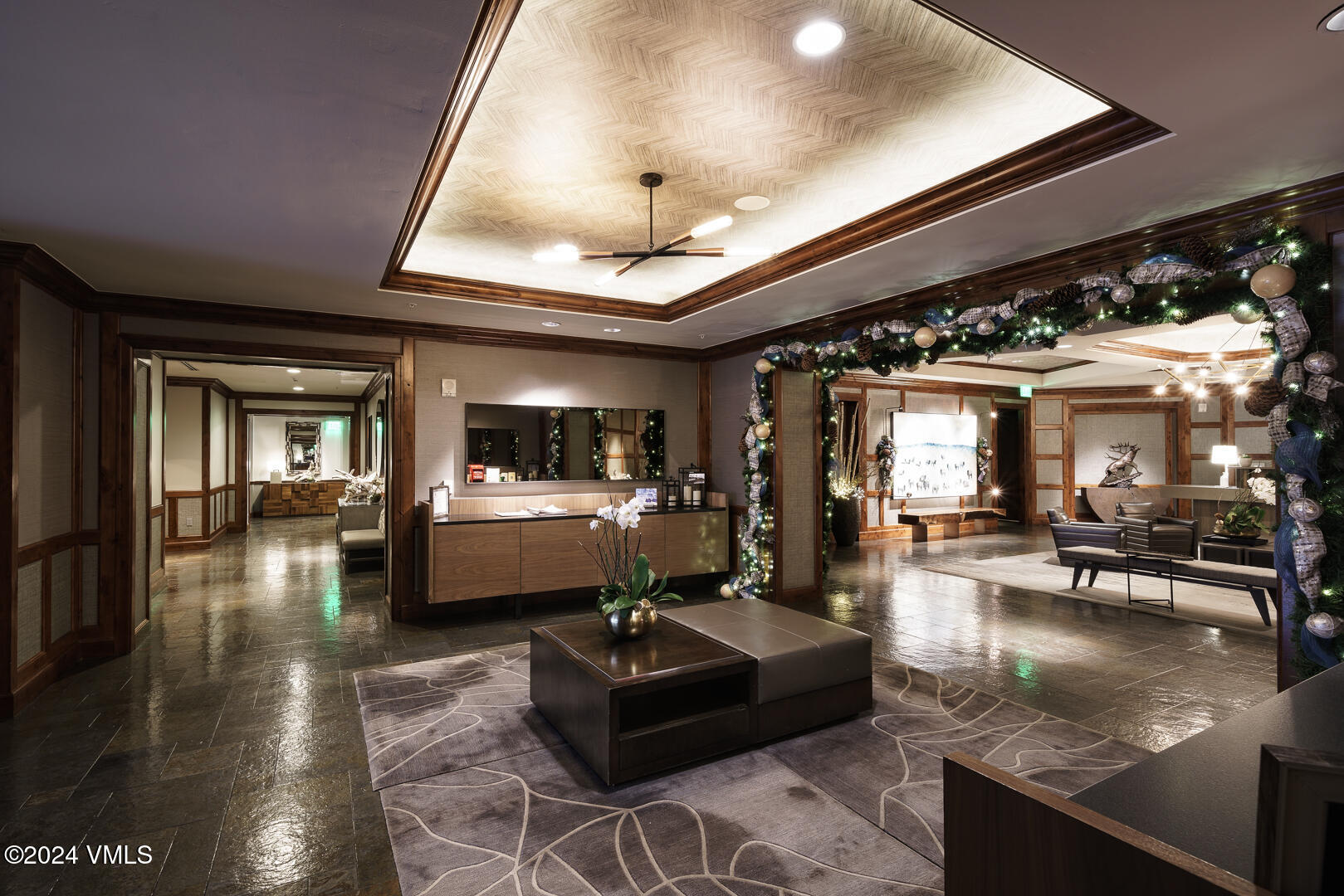 Vail, Colorado 81657, United States, 2 Bedrooms Bedrooms, ,3 BathroomsBathrooms,Residential,Pending,25058