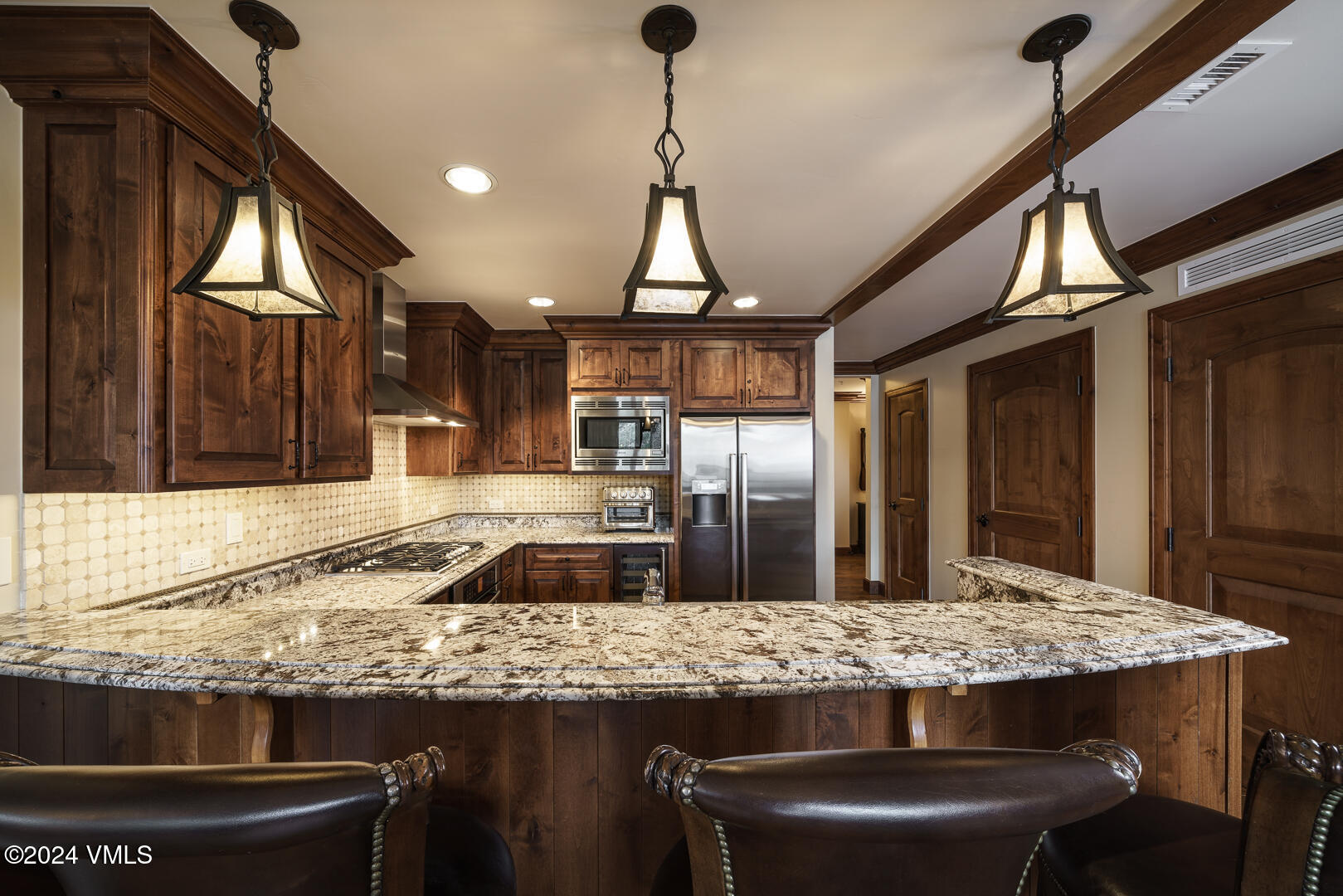 Vail, Colorado 81657, United States, 2 Bedrooms Bedrooms, ,3 BathroomsBathrooms,Residential,Pending,25058