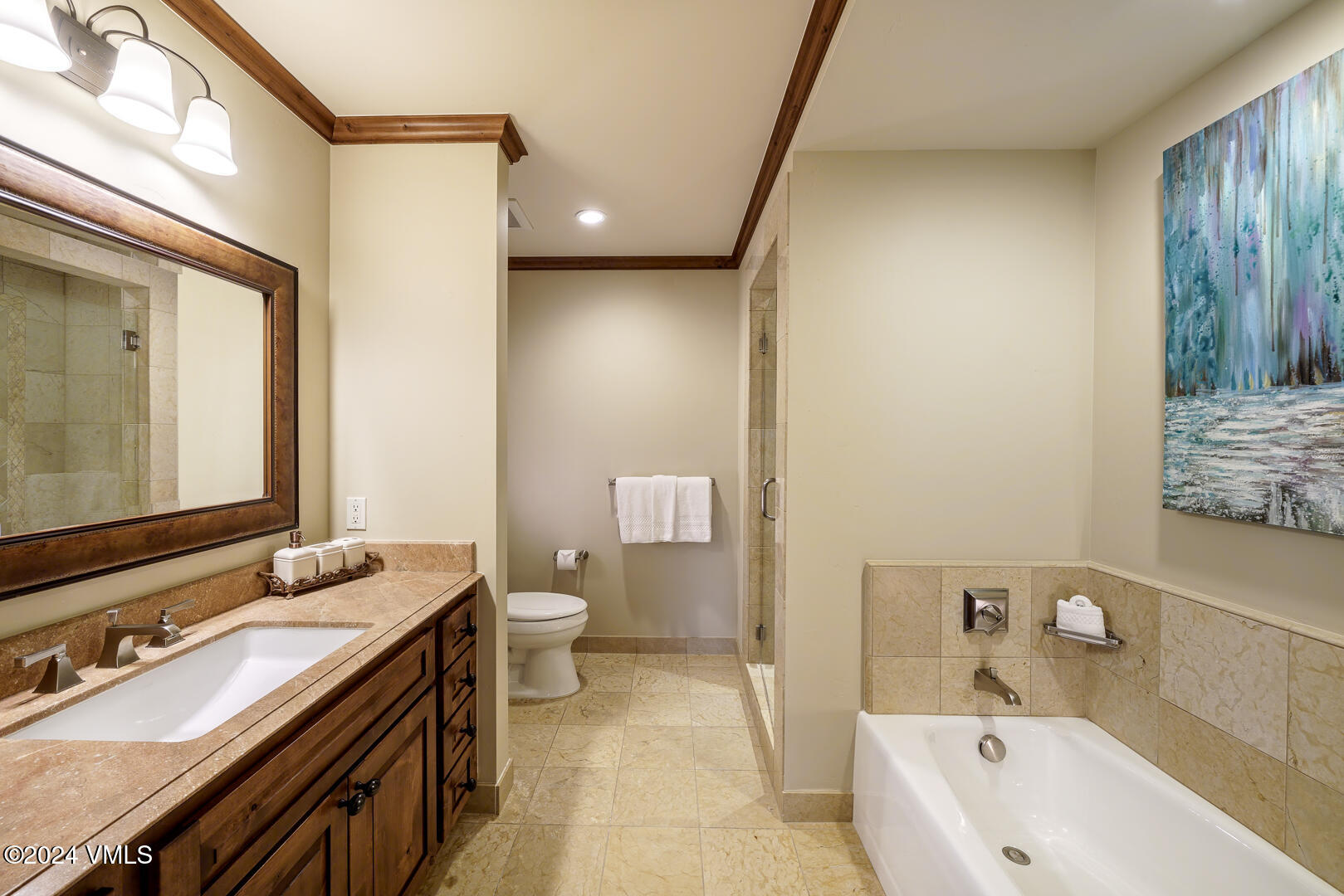 Vail, Colorado 81657, United States, 2 Bedrooms Bedrooms, ,3 BathroomsBathrooms,Residential,Pending,25058