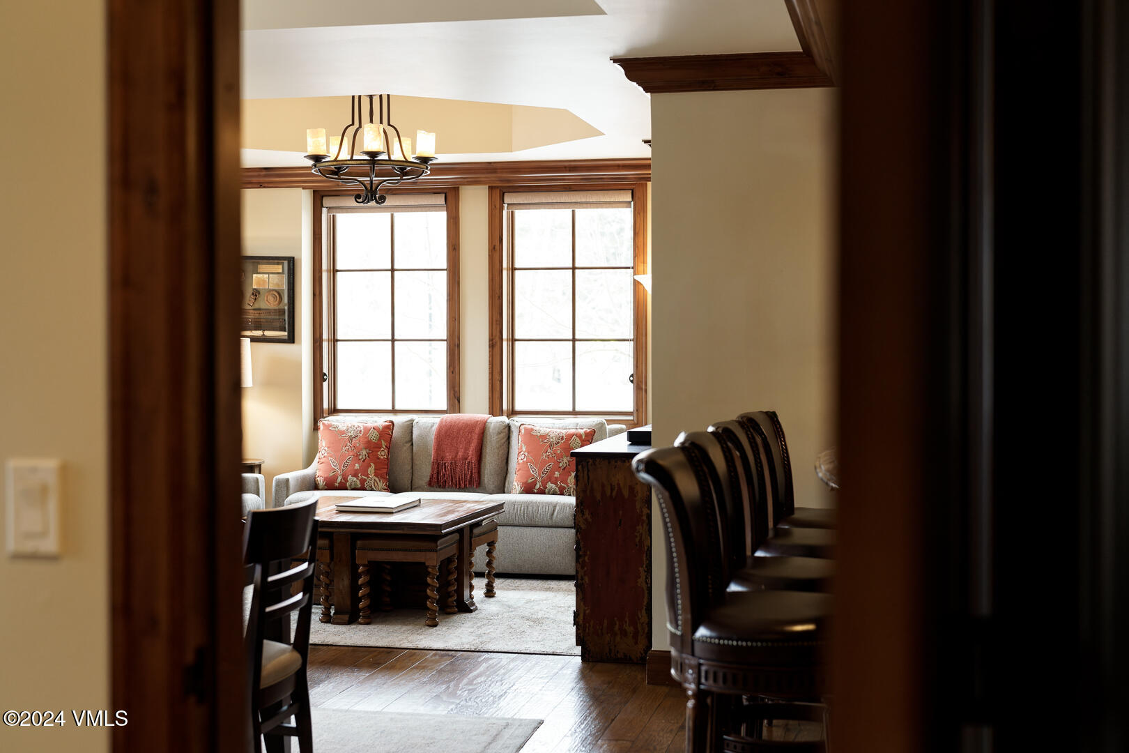 Vail, Colorado 81657, United States, 2 Bedrooms Bedrooms, ,3 BathroomsBathrooms,Residential,Pending,25058