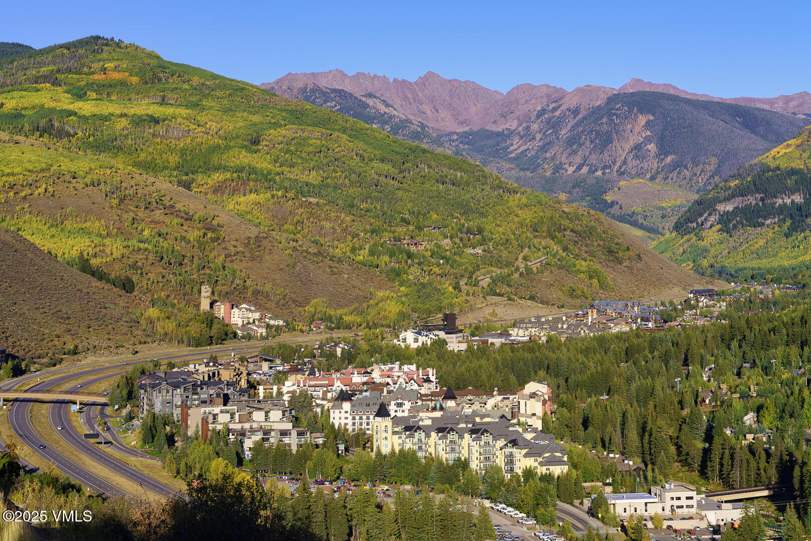 Vail, Colorado 81657, United States, 2 Bedrooms Bedrooms, ,3 BathroomsBathrooms,Residential,Pending,25058