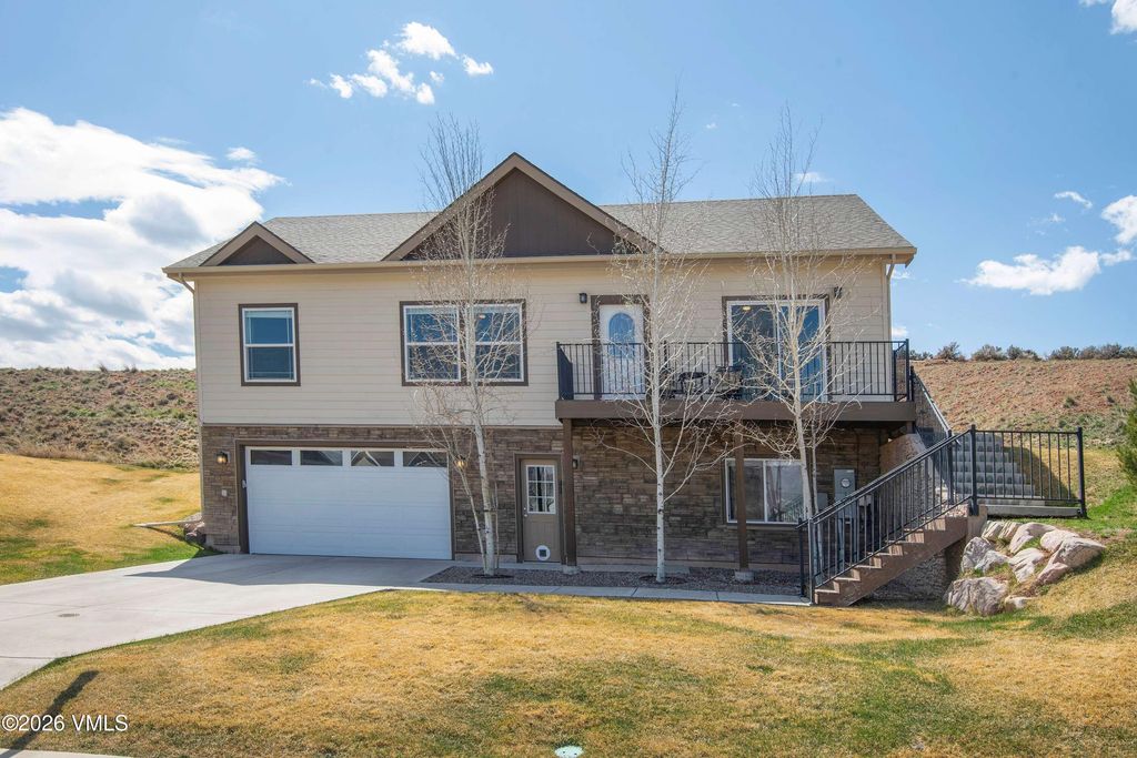 Photo of 67 Maverick Court, Gypsum, CO 81637 (MLS # 1013842)