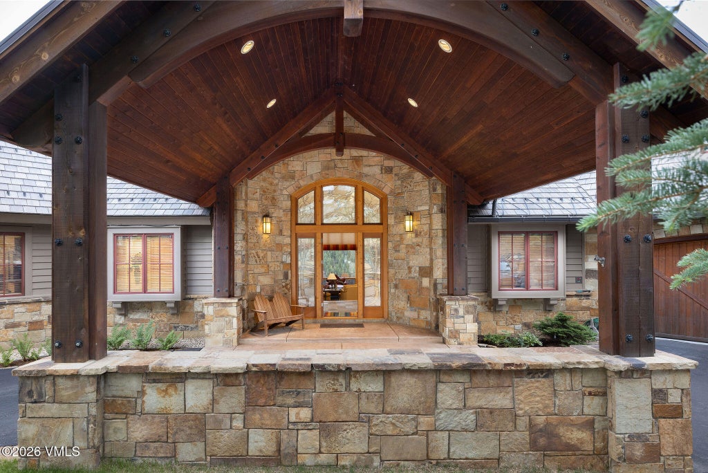 Photo of 440 Redtail Ridge RDG, Edwards, CO 81632 (MLS # 1015047)
