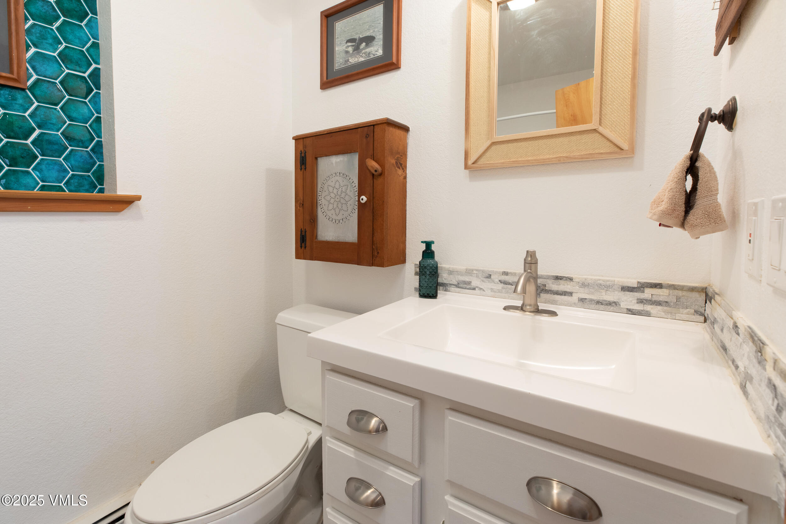 Eagle, Colorado 81631, United States, 5 Bedrooms Bedrooms, ,3 BathroomsBathrooms,Residential,Active,146289