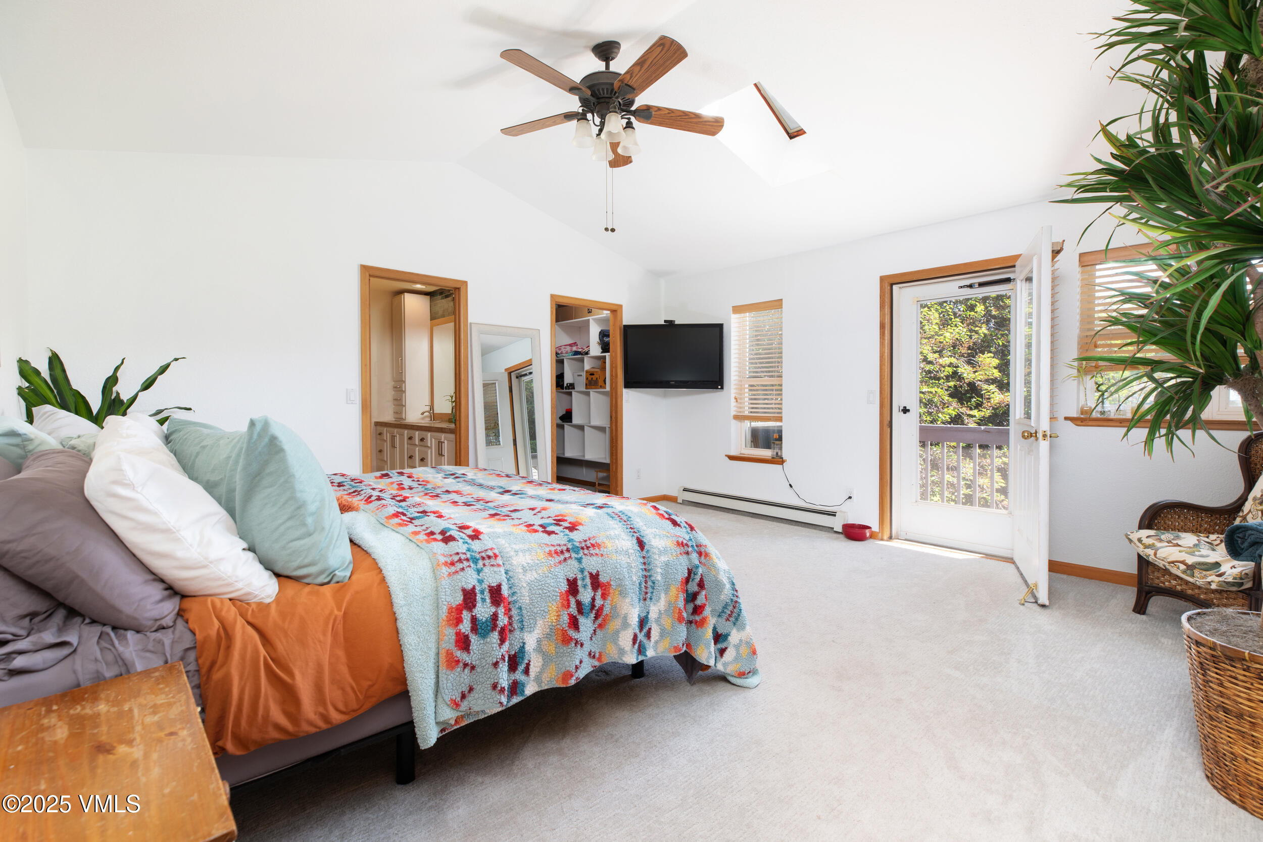 Eagle, Colorado 81631, United States, 5 Bedrooms Bedrooms, ,3 BathroomsBathrooms,Residential,Active,146289