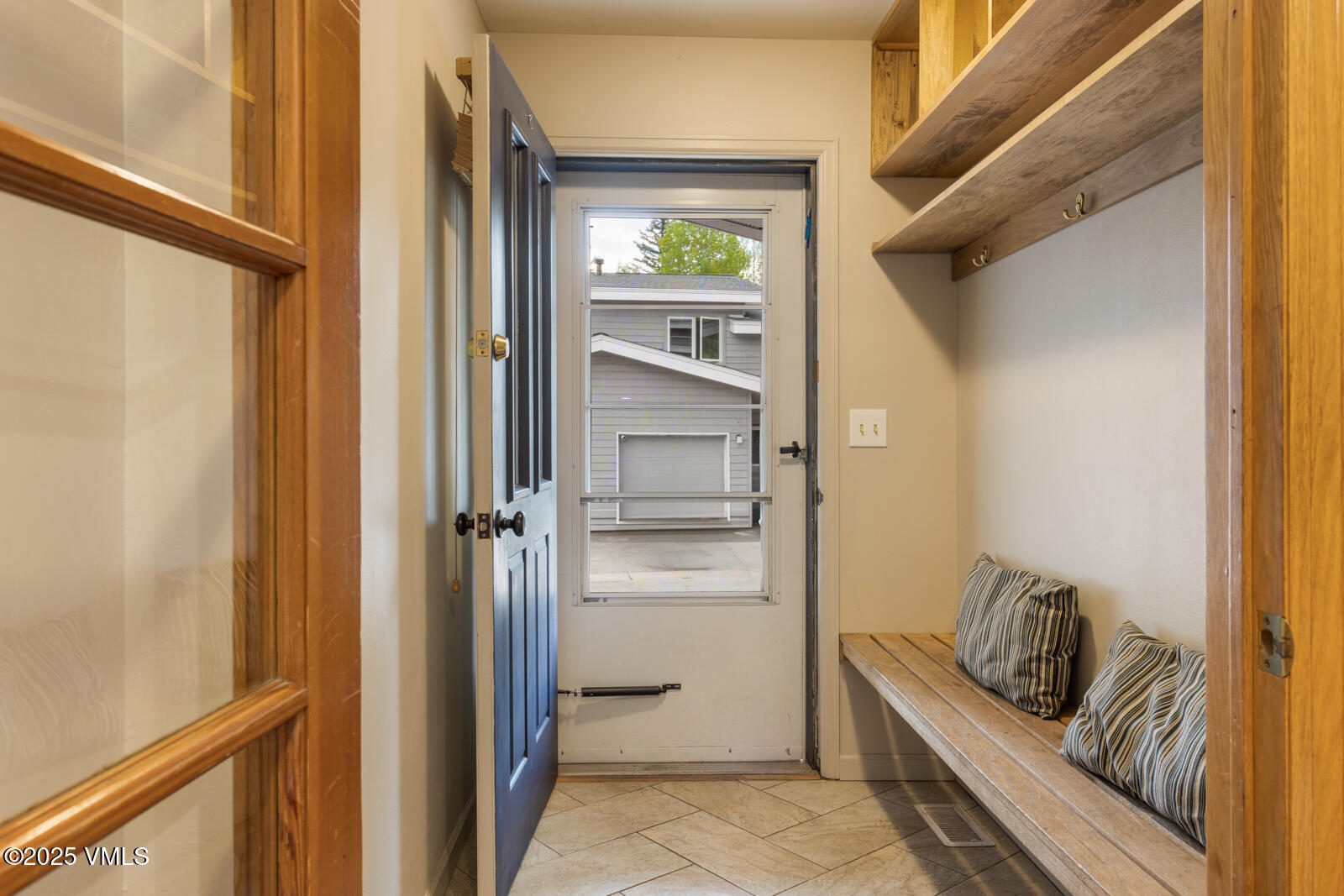 Edwards, Colorado 81632, United States, 3 Bedrooms Bedrooms, ,3 BathroomsBathrooms,Residential,Active,141411