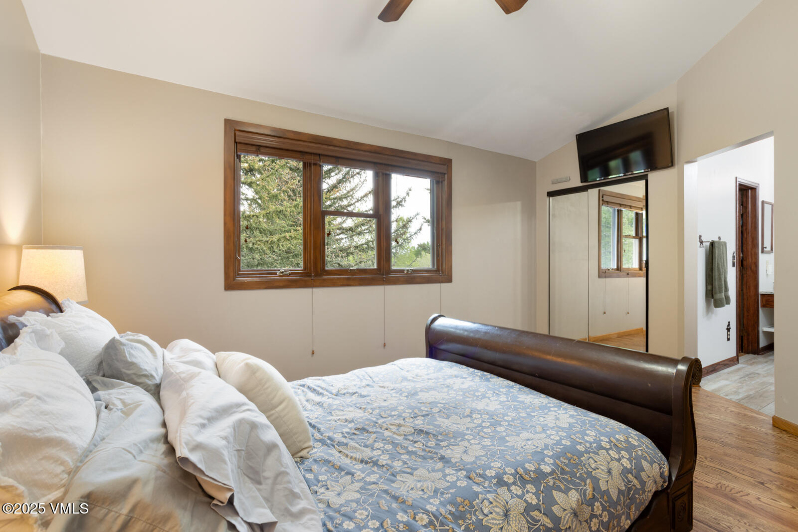 Edwards, Colorado 81632, United States, 3 Bedrooms Bedrooms, ,3 BathroomsBathrooms,Residential,Active,141411