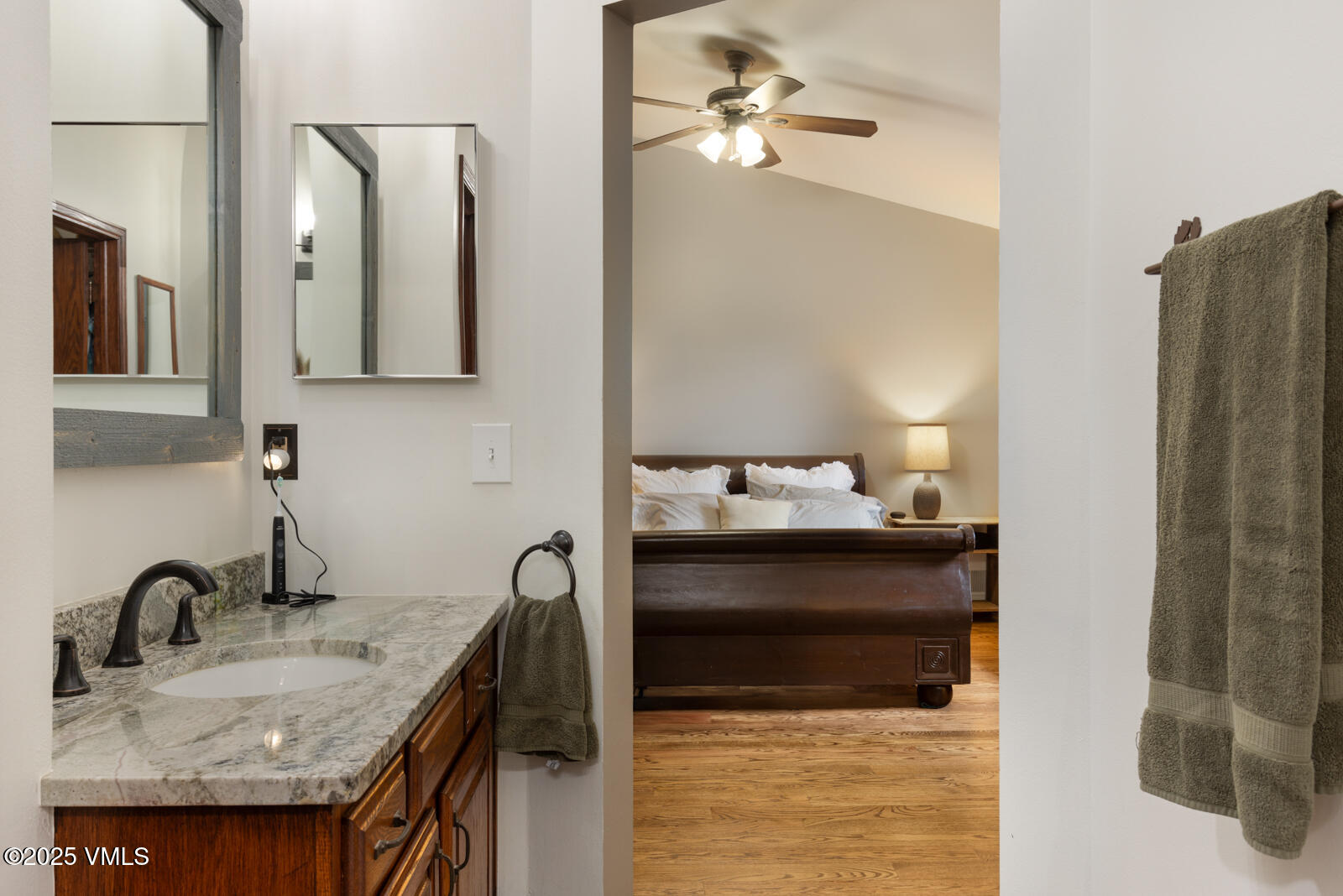 Edwards, Colorado 81632, United States, 3 Bedrooms Bedrooms, ,3 BathroomsBathrooms,Residential,Active,141411