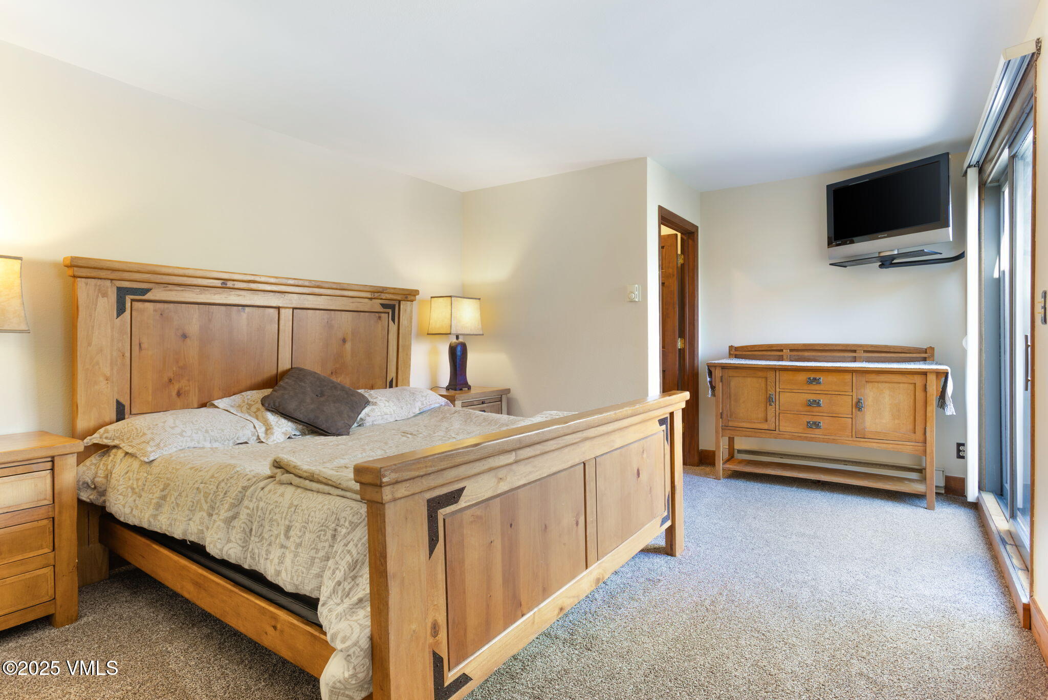 Vail, Colorado 81657, United States, 4 Bedrooms Bedrooms, ,3 BathroomsBathrooms,Residential,Active,240250