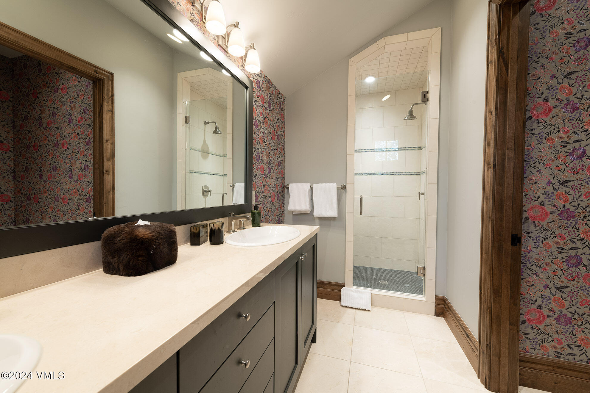 Beaver Creek, Colorado 81620, United States, 5 Bedrooms Bedrooms, ,6 BathroomsBathrooms,Residential,Active,37660