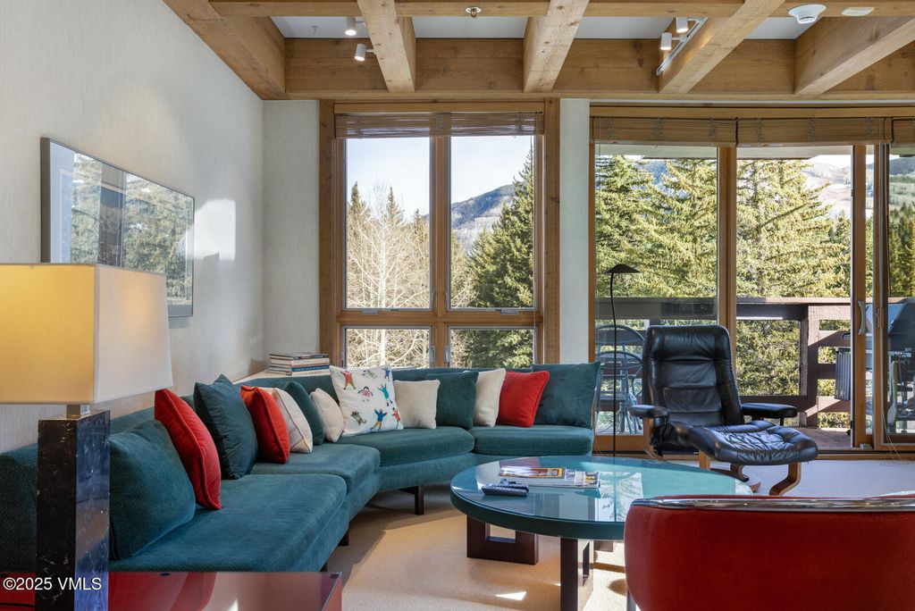 Photo of 450 E Lionshead Circle #6A, Vail, CO 81657 (MLS # 1013023)