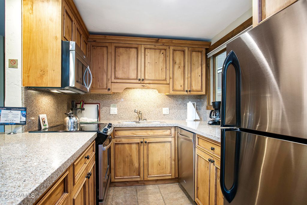 Photo of 680 Lionshead Pl #203, Vail, CO 81657 (MLS # 1013004)