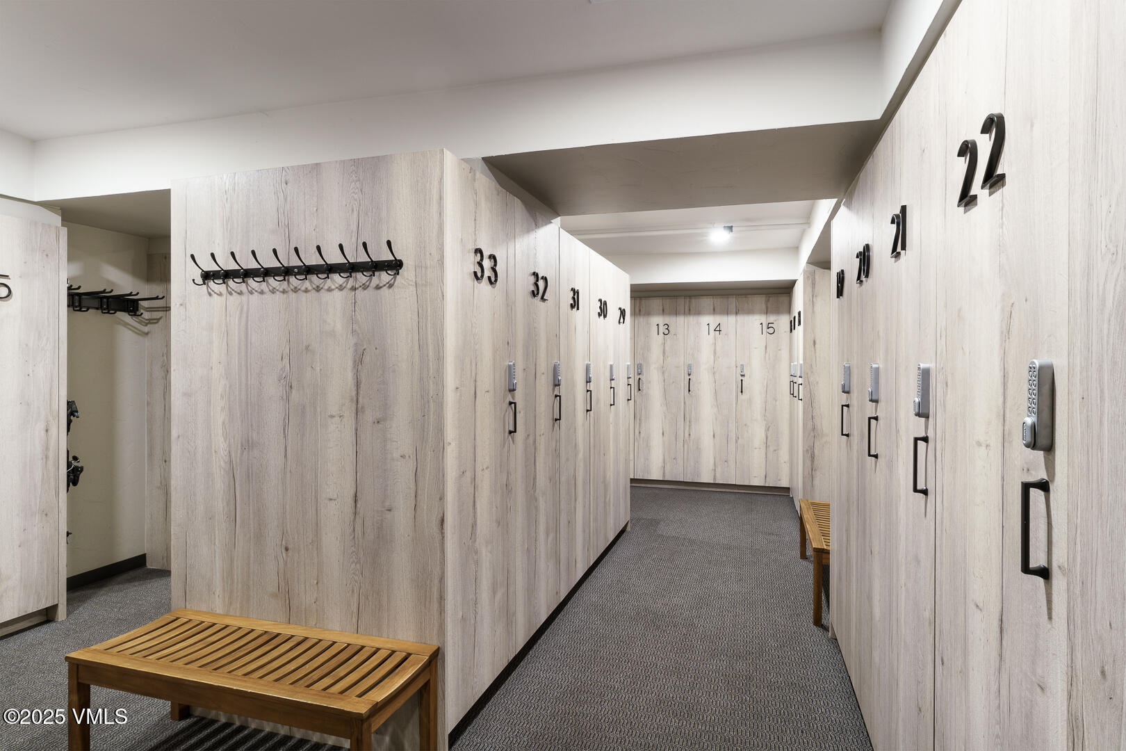 Vail, Colorado 81657, United States, 2 Bedrooms Bedrooms, ,2 BathroomsBathrooms,Residential,Active,253542