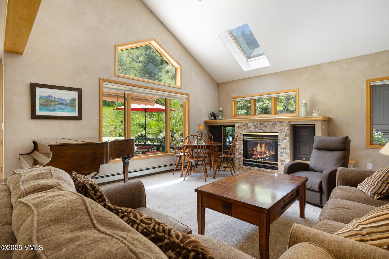 Eagle-Vail, Colorado 81620, United States, 5 Bedrooms Bedrooms, ,4 BathroomsBathrooms,Residential,Active,159084