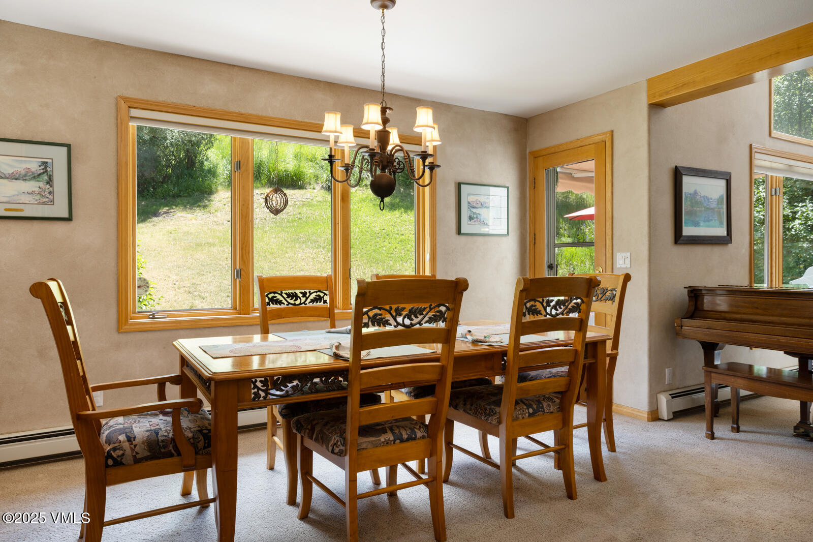 Eagle-Vail, Colorado 81620, United States, 5 Bedrooms Bedrooms, ,4 BathroomsBathrooms,Residential,Active,159084