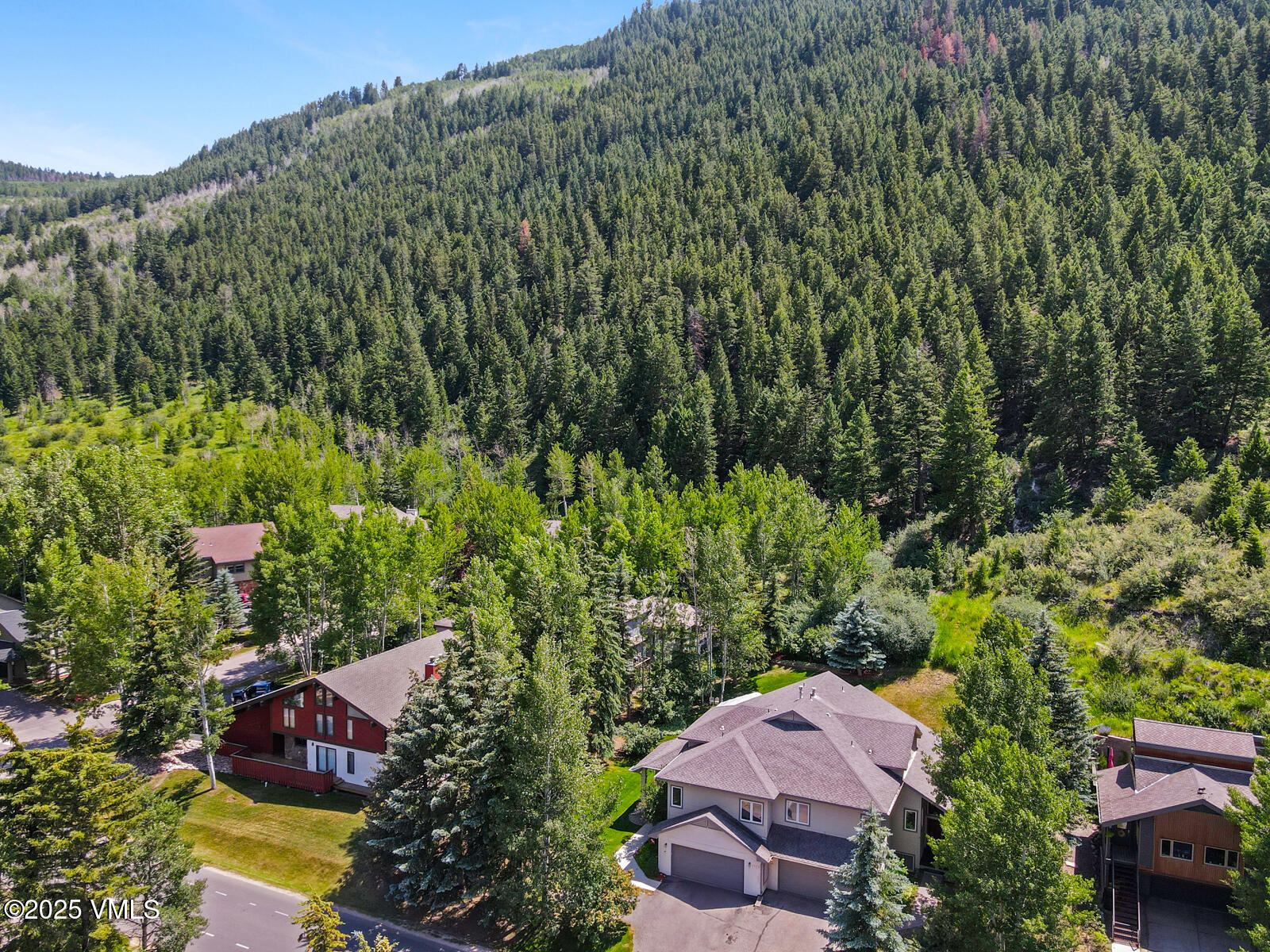 Eagle-Vail, Colorado 81620, United States, 5 Bedrooms Bedrooms, ,4 BathroomsBathrooms,Residential,Active,159084