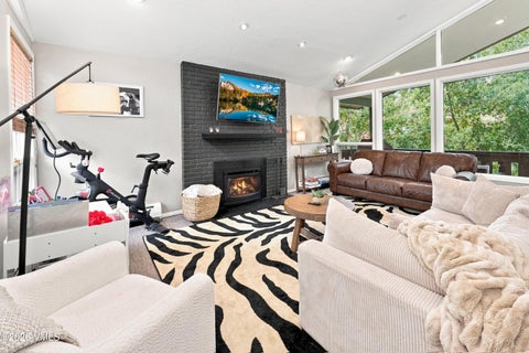 Photo of 927 Red Sandstone Road #UNIT 14D, Vail, CO 81657 (MLS # 1014939)
