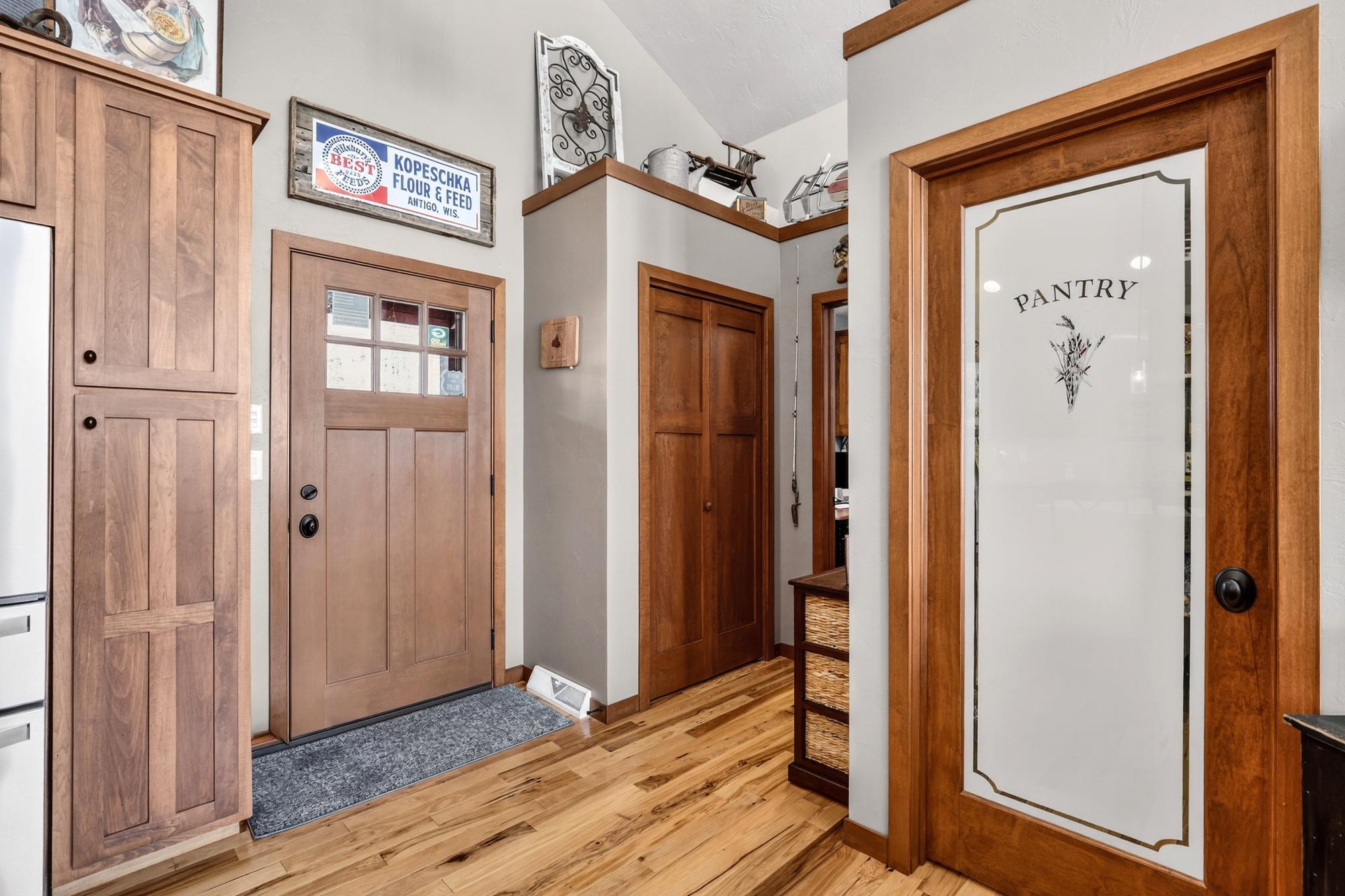 Hazelhurst, Wisconsin, 54531, United States, 3 Bedrooms Bedrooms, ,3 BathroomsBathrooms,Residential,Active,2022971