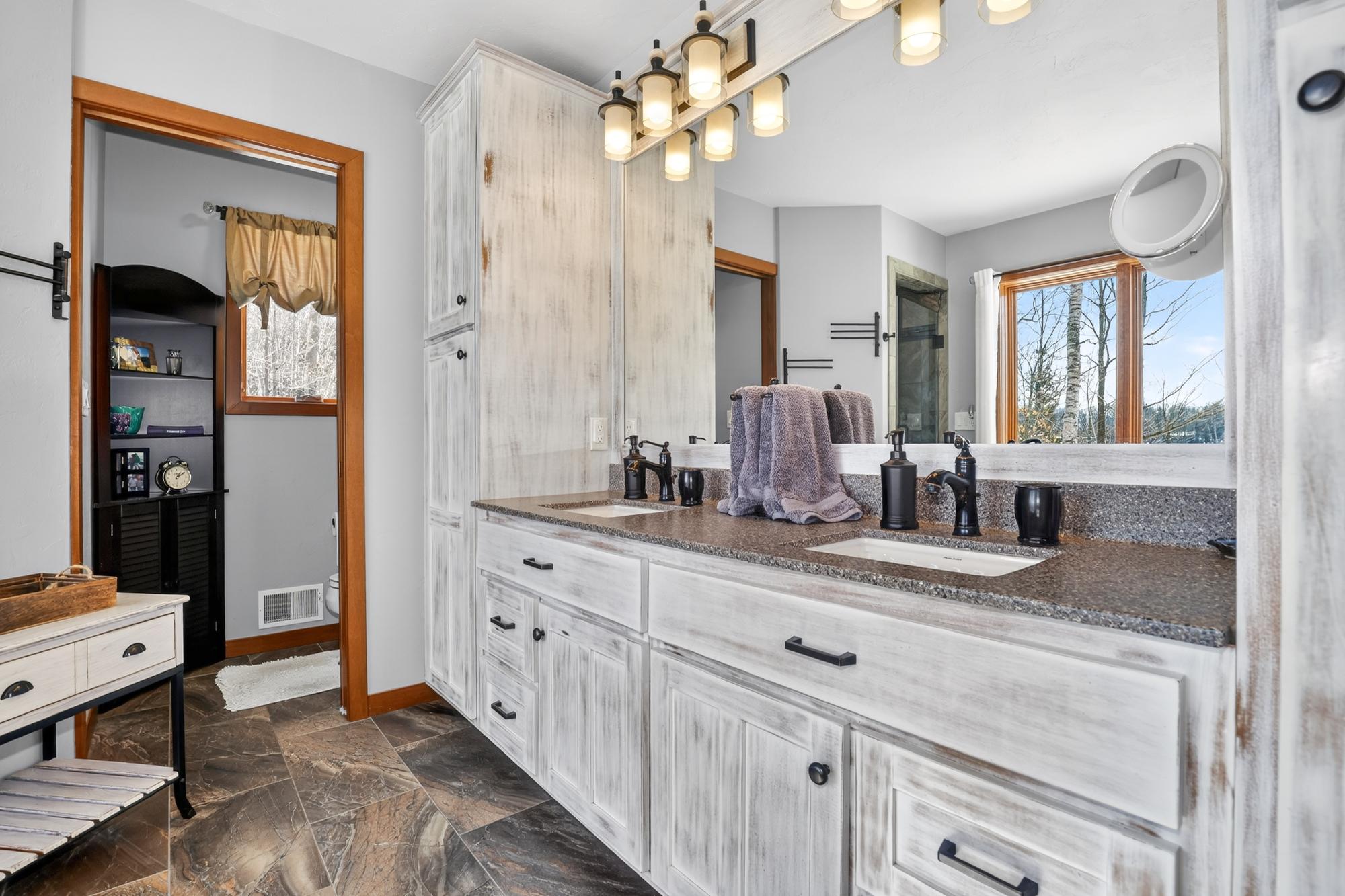 Hazelhurst, Wisconsin, 54531, United States, 3 Bedrooms Bedrooms, ,3 BathroomsBathrooms,Residential,Active,2022971