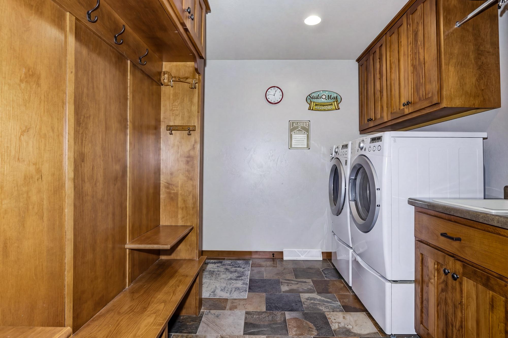 Hazelhurst, Wisconsin, 54531, United States, 3 Bedrooms Bedrooms, ,3 BathroomsBathrooms,Residential,Active,2022971