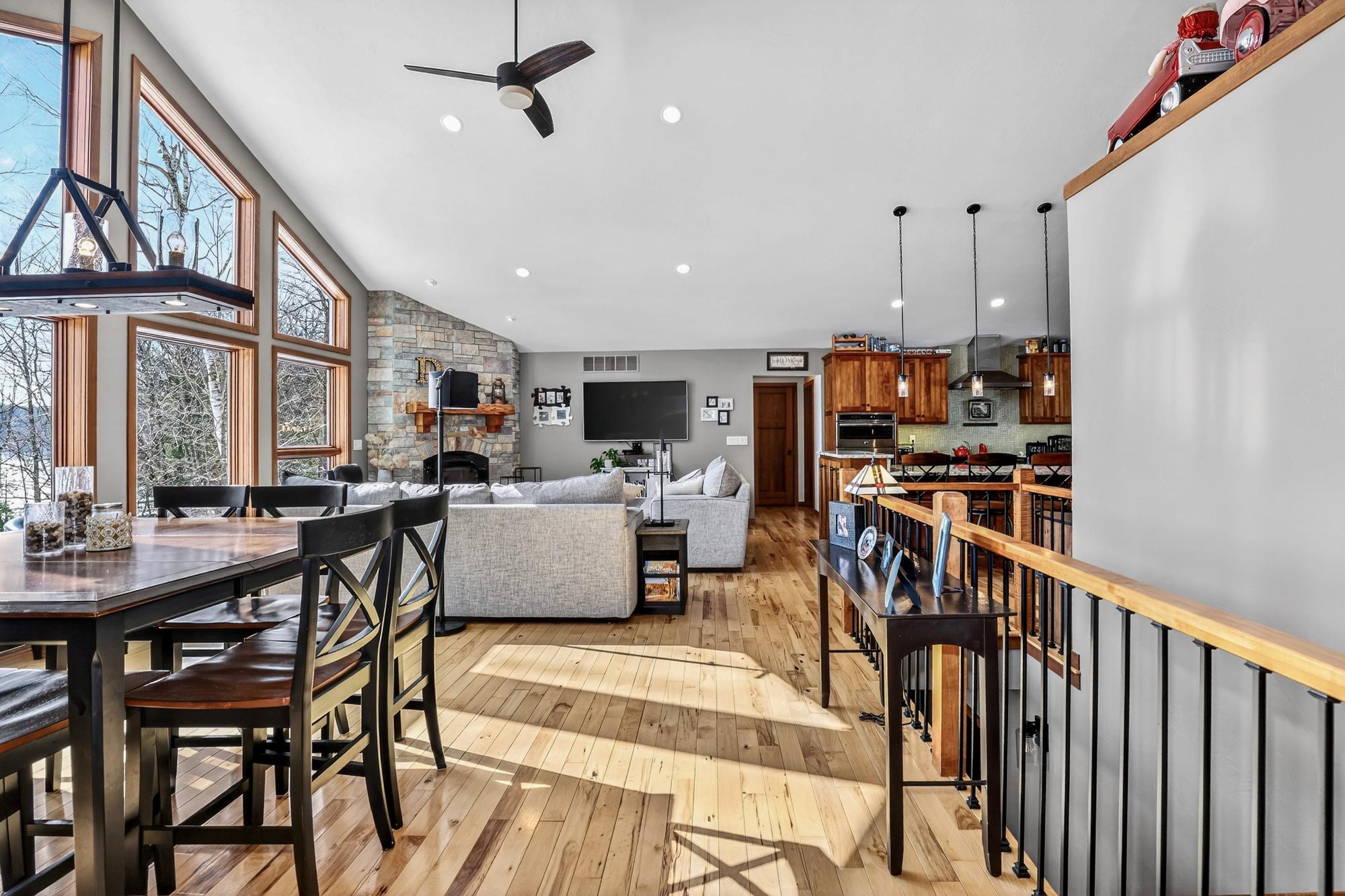 Hazelhurst, Wisconsin, 54531, United States, 3 Bedrooms Bedrooms, ,3 BathroomsBathrooms,Residential,Active,2022971