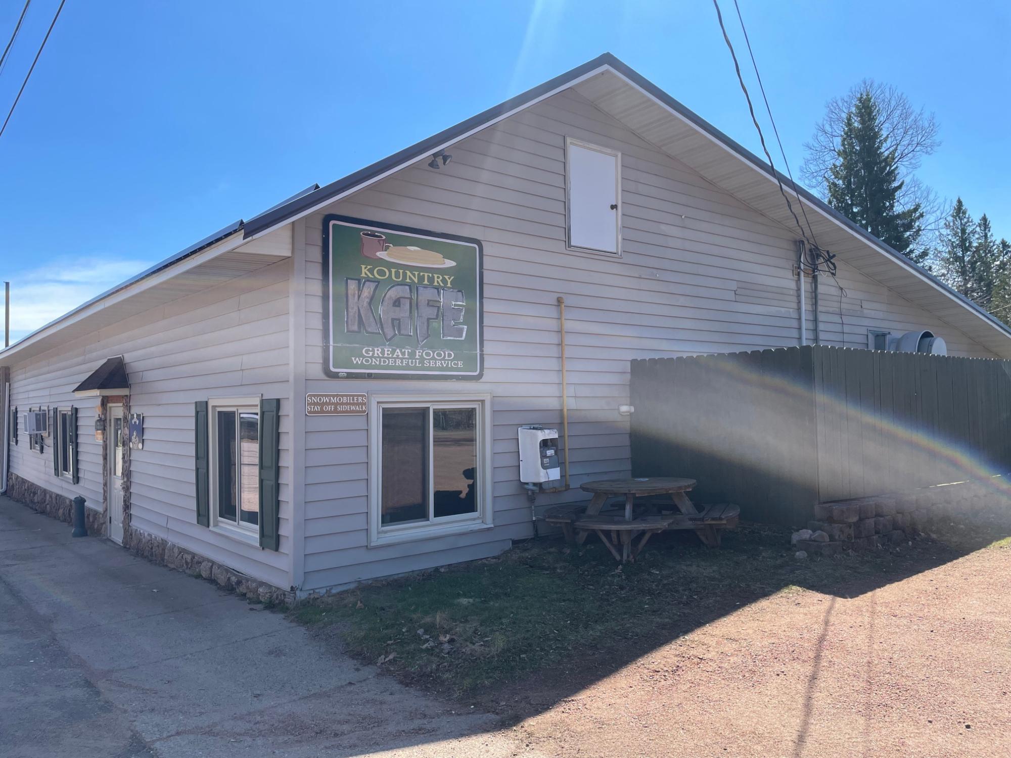 N14015 CENTRAL AVE W