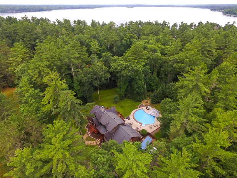 1935 BEAR RUN LN
