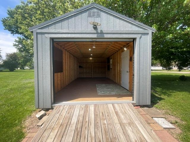 611 FARWELL AVE