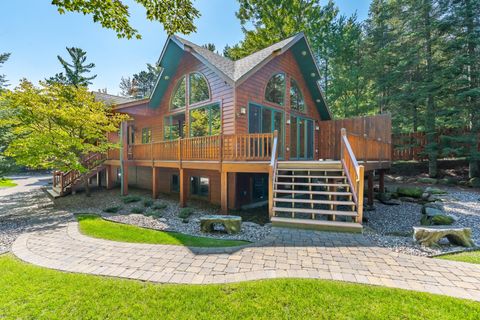 9025 THOROUGHFARE RD Minocqua WI 54548