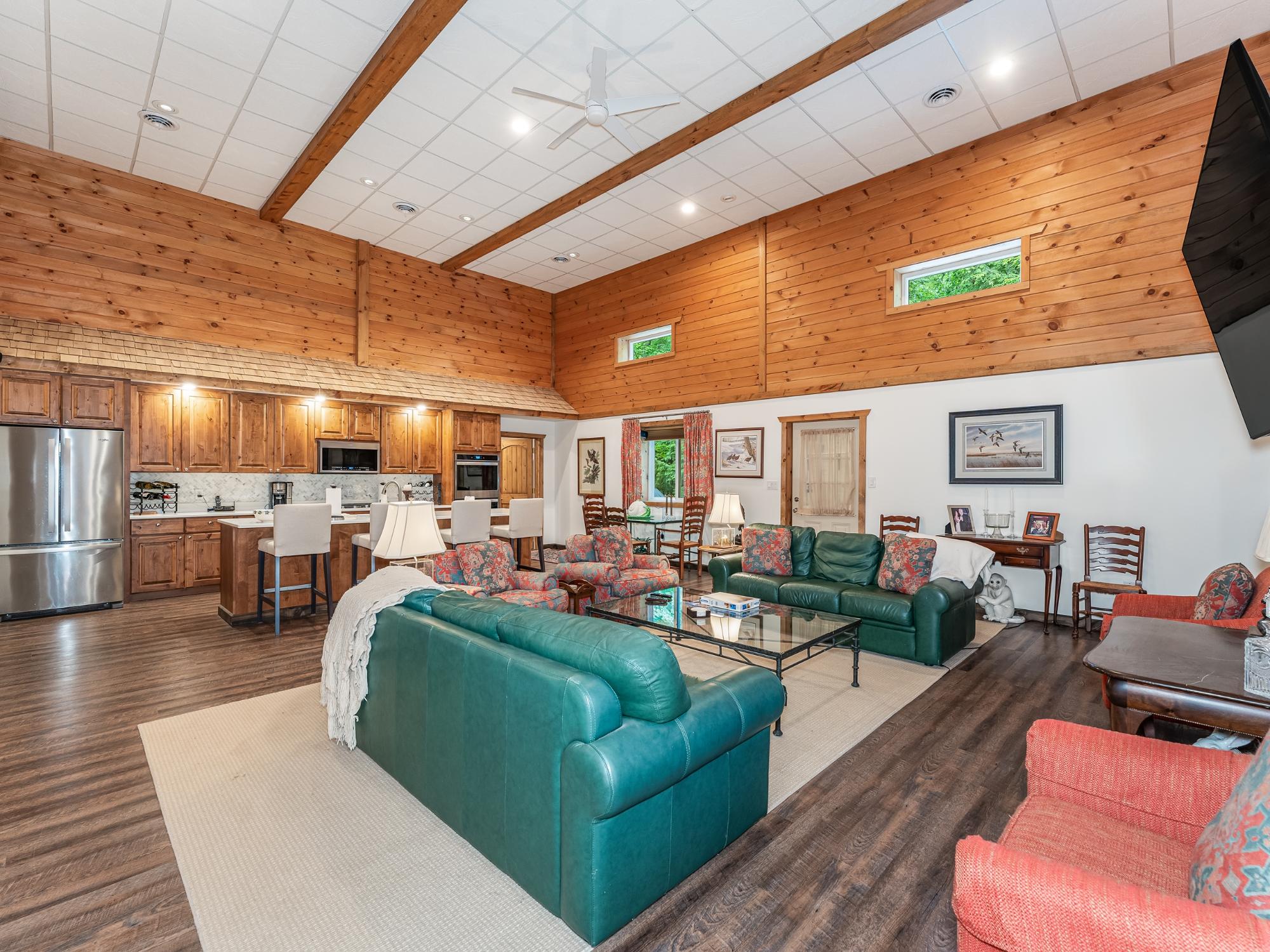 8106 A CAMP RD