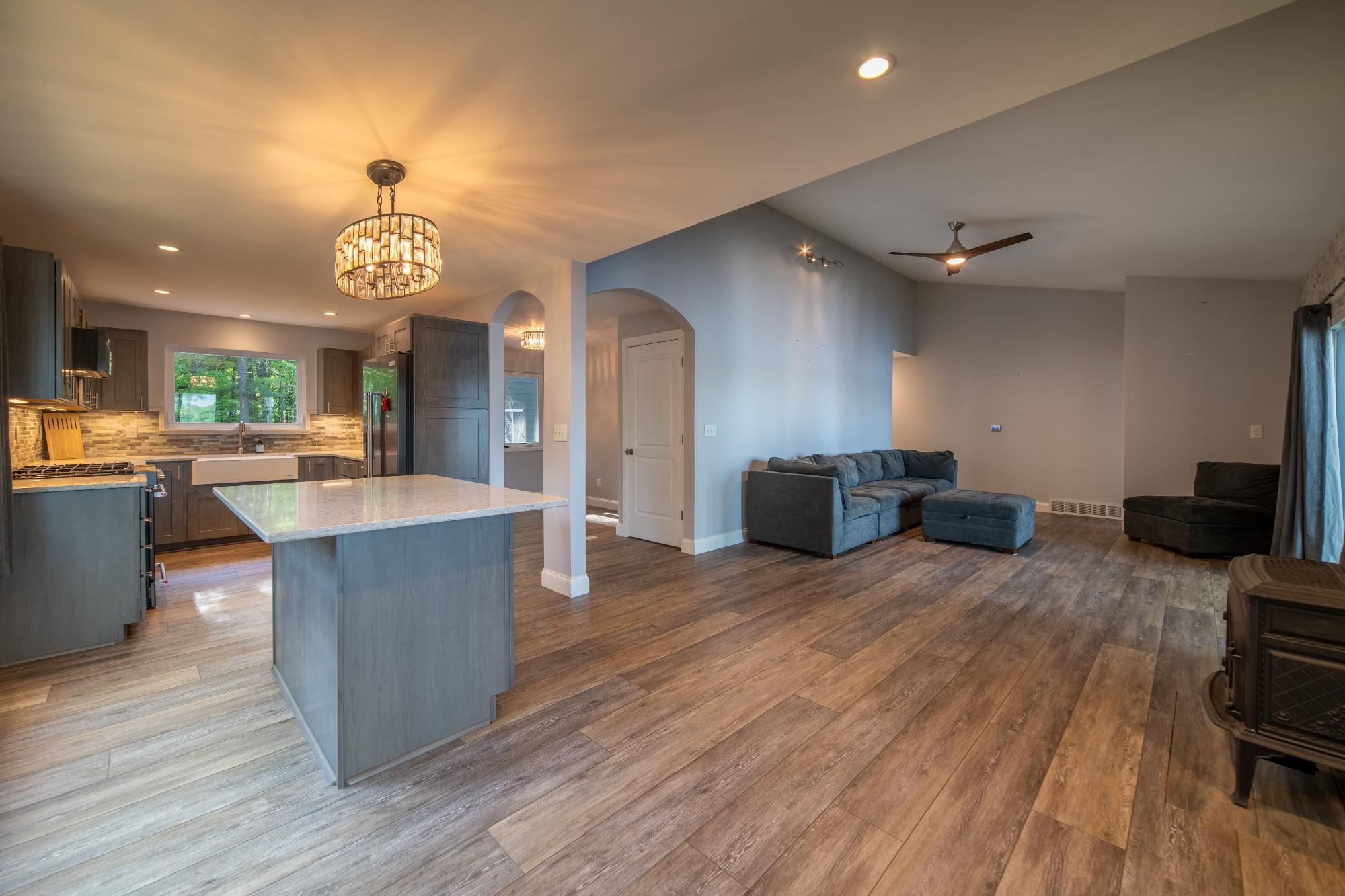5453 MANOR RD