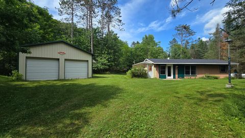W5880 OLD E RD Bryant WI 54418