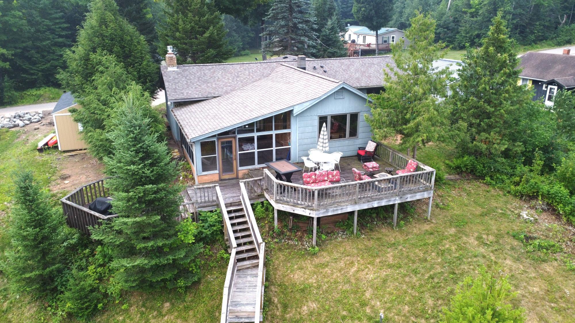 N10562 ISLE OF PINES DR W