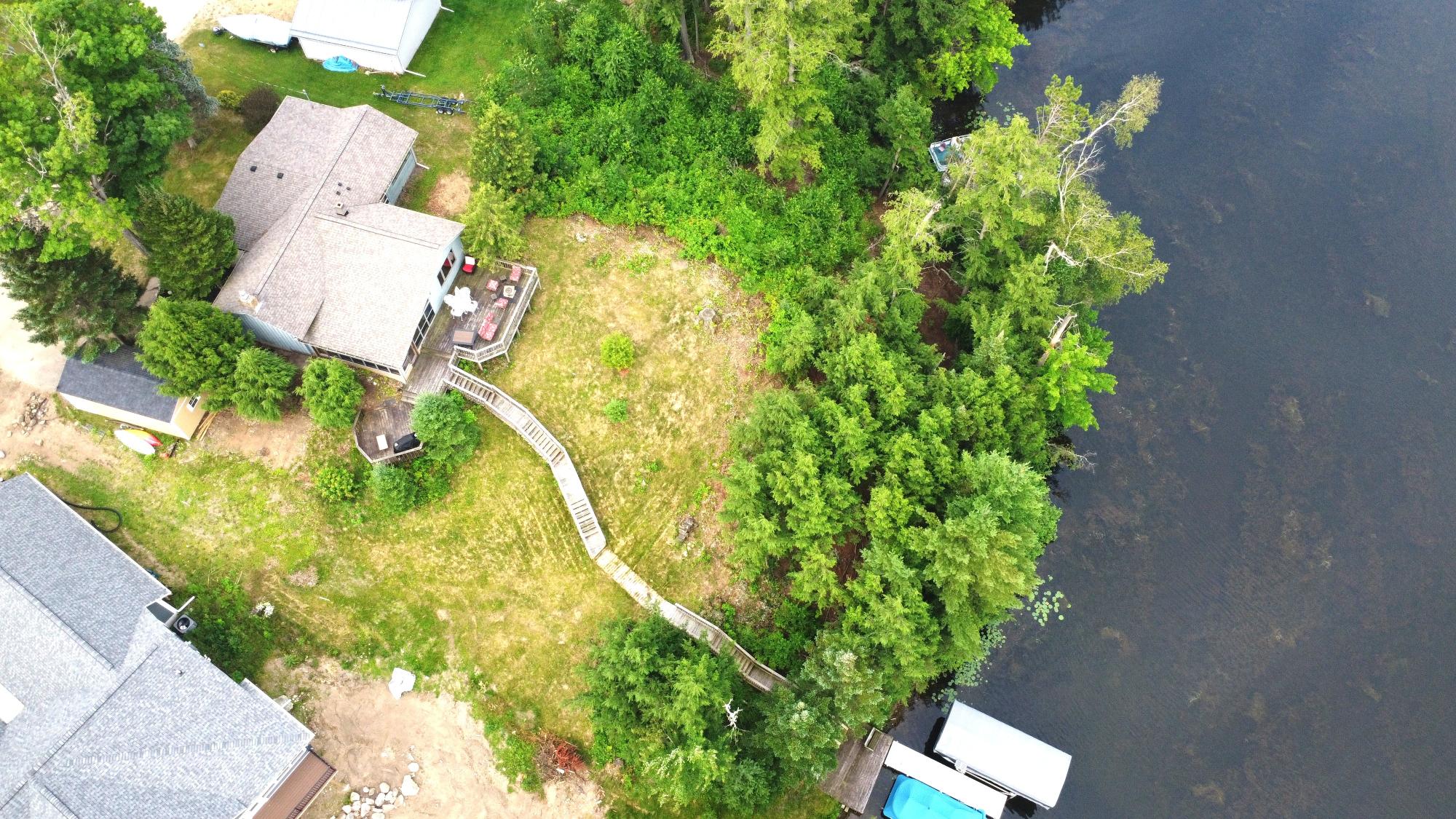 N10562 ISLE OF PINES DR W