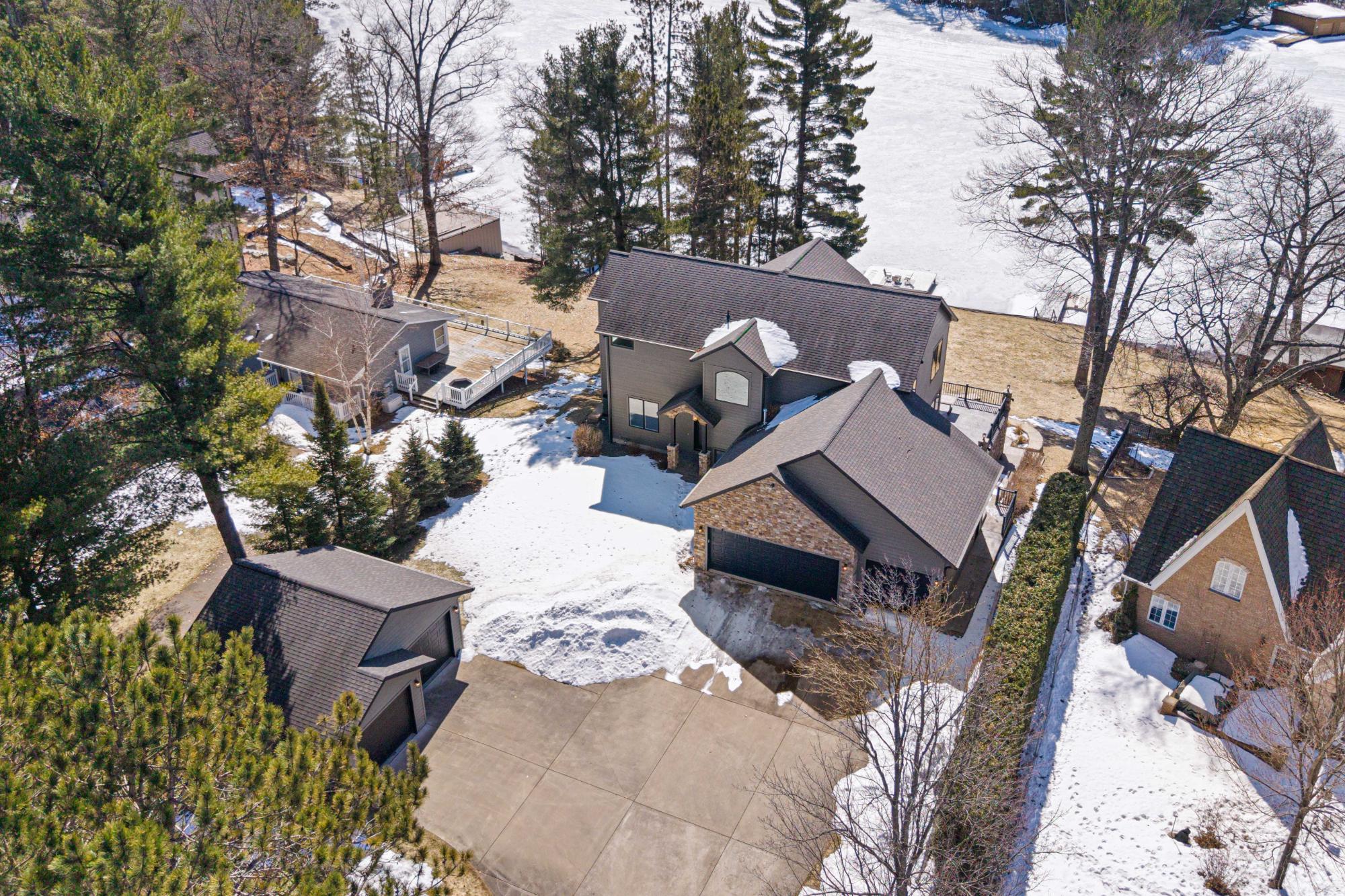 9621 MANITOU PARK DR