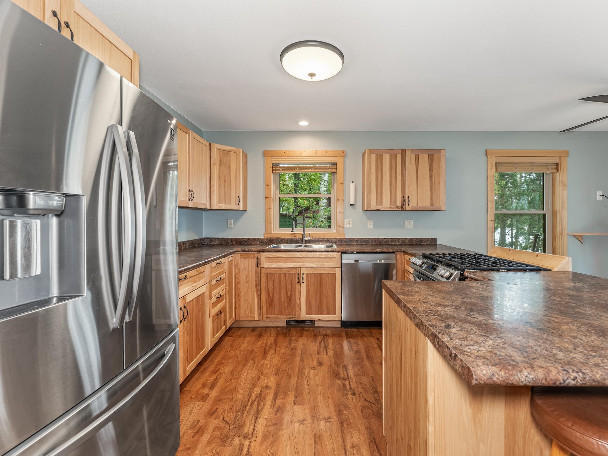 N10074 AIRHOLE LAKE LN