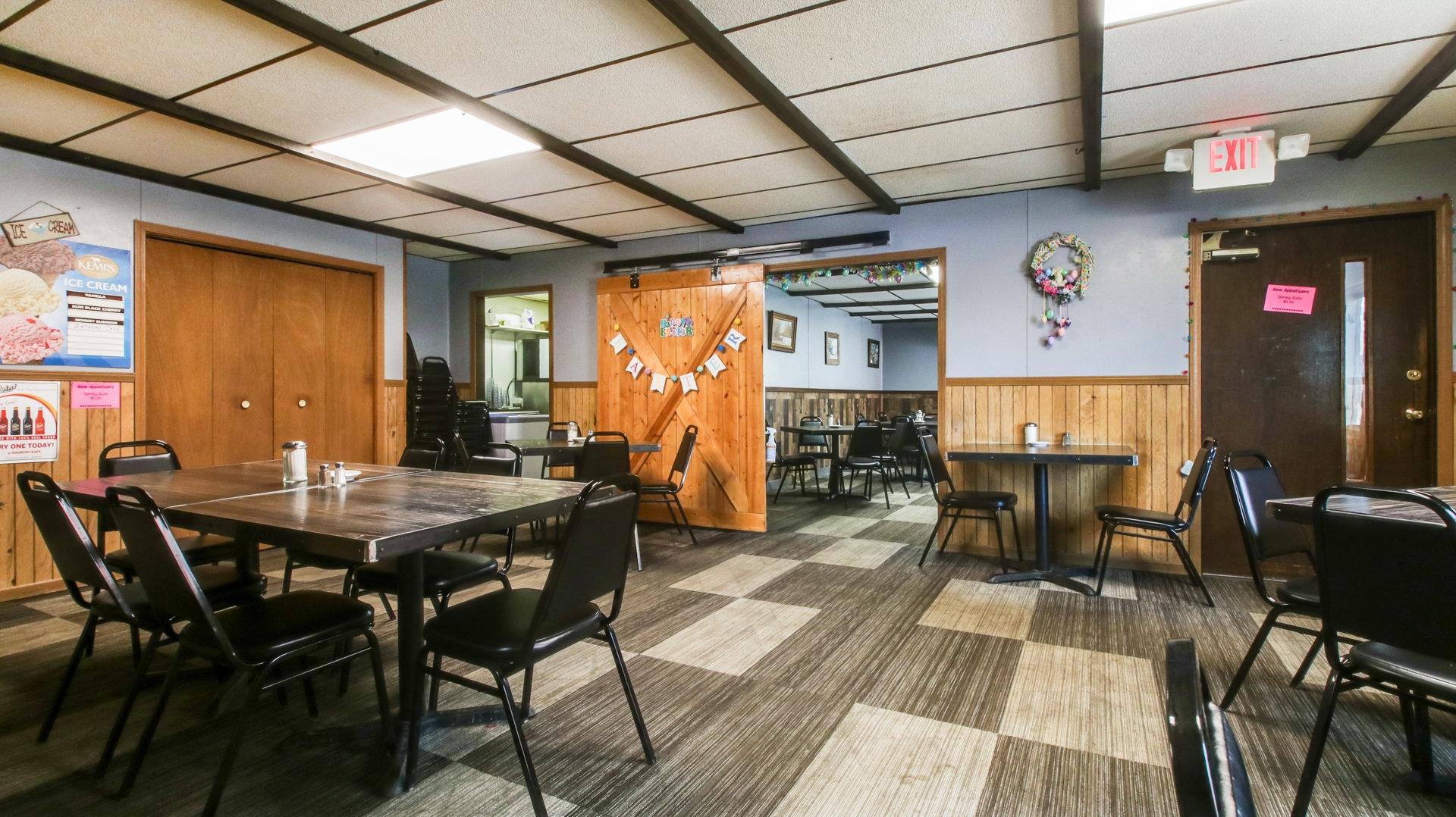 N14015 CENTRAL AVE W